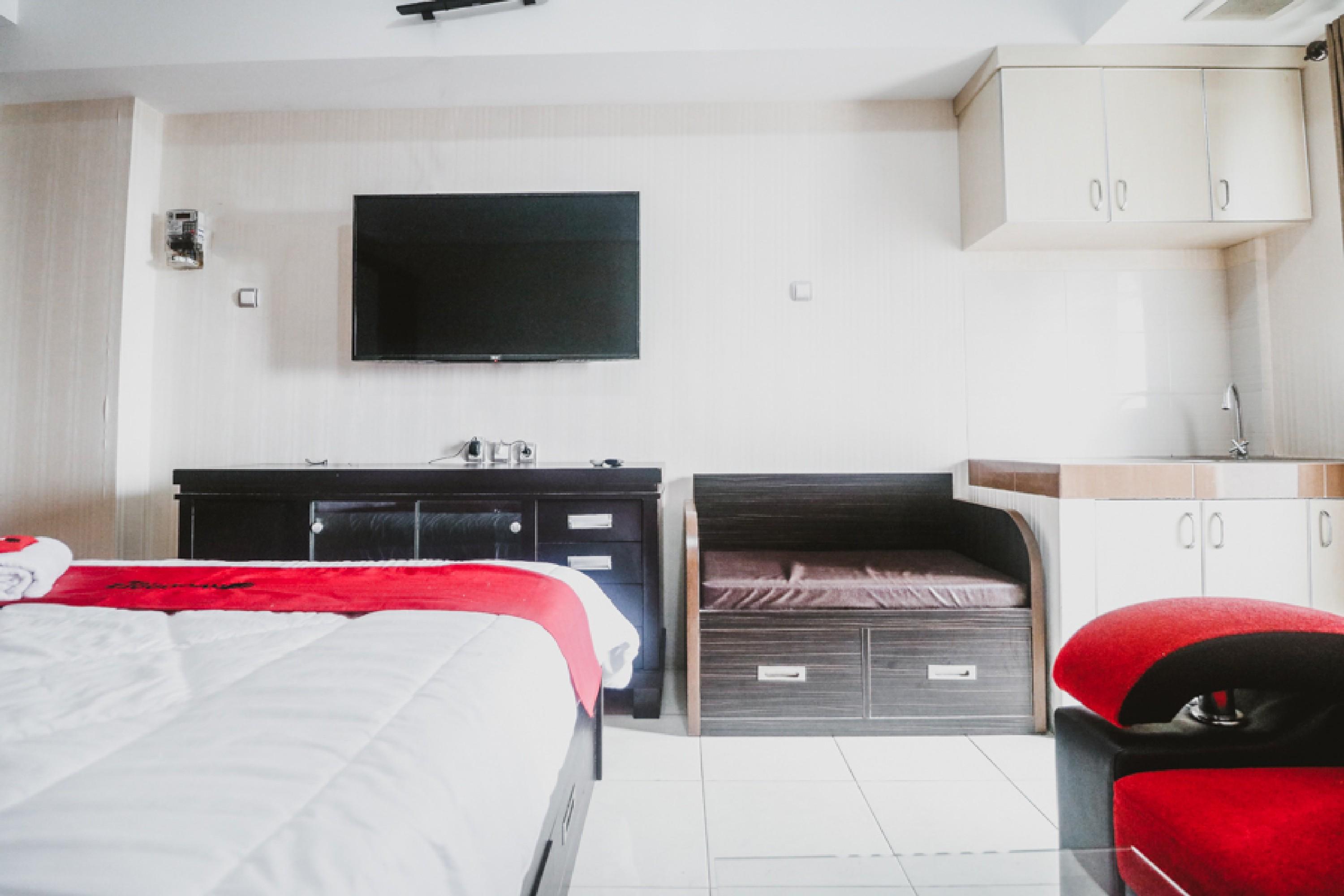 Redliving Apartemen Green Lake View Ciputat - Pelangi Rooms 2 Tower E Tangerang Dış mekan fotoğraf